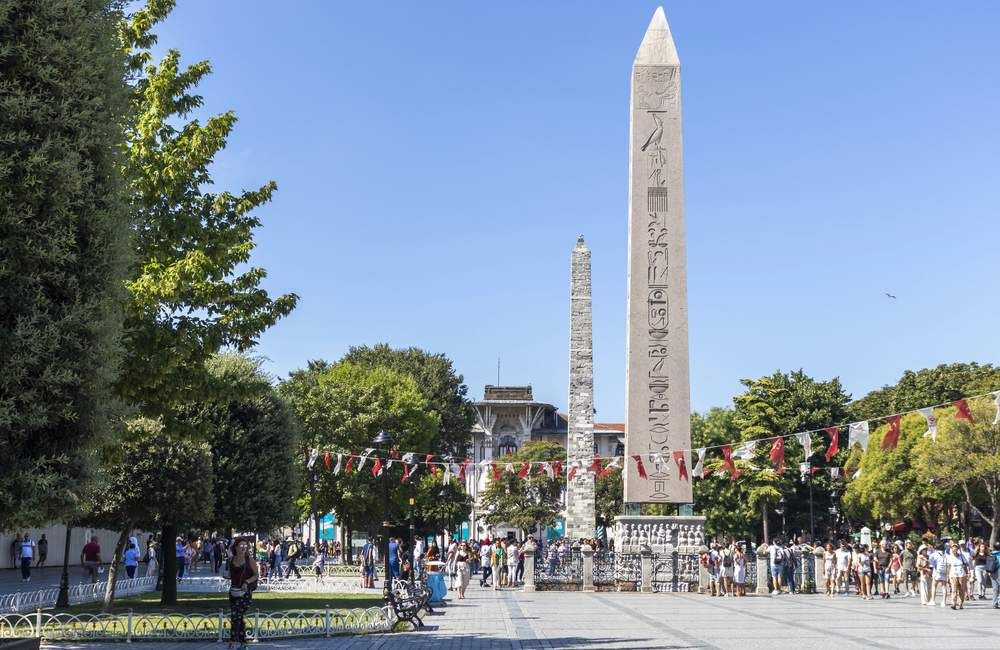 Private vs Group Tours in Turkey 