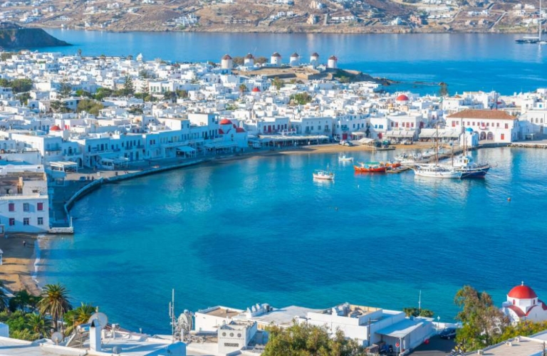 11-Day Istanbul & Best of Greece Tour: Athens, Santorini, Mykonos 