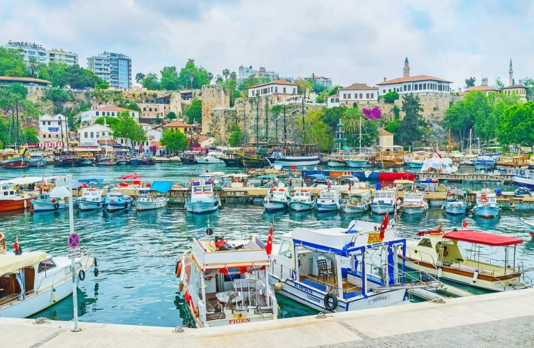 8-Day Turkey Tour: Istanbul, Antalya & Cappadocia 