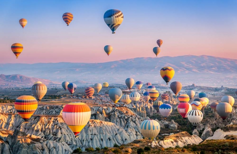 13-Day Best of Turkey &  Greece Tour: Istanbul, Cappadocia, Santorini