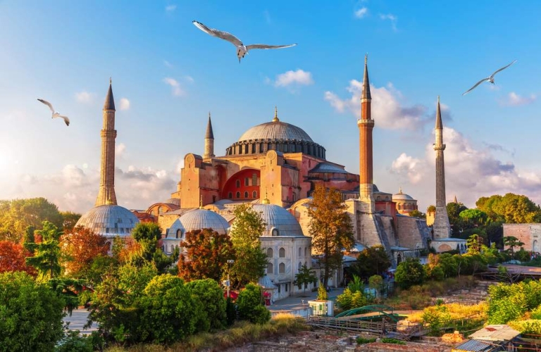 17-Day Turkey & Greece Vacation: Istanbul, Cappadocia & Greek Islands